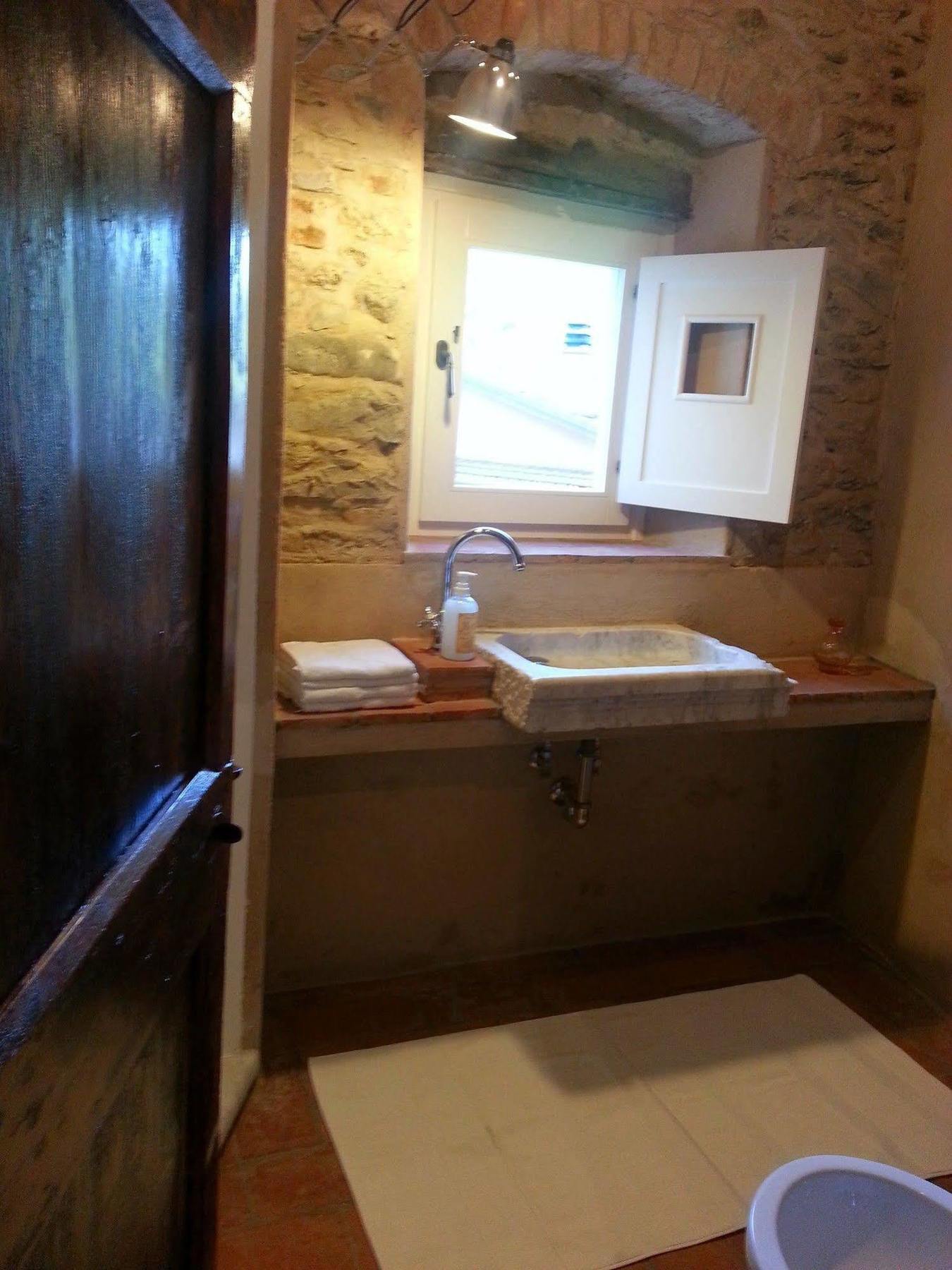 Casale Amati Country House Ortonovo Extérieur photo